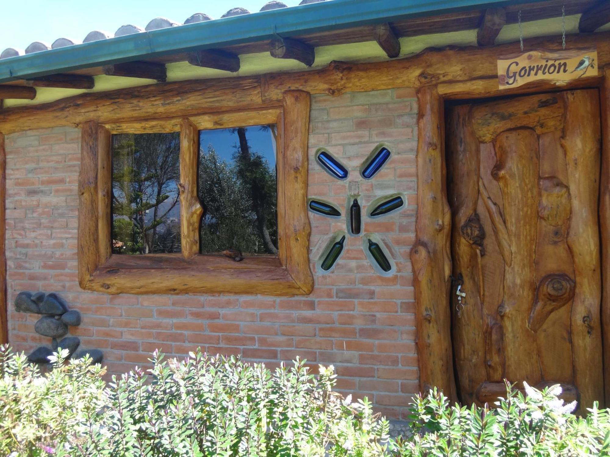 Zaysant Ecolodge Puembo Habitación foto